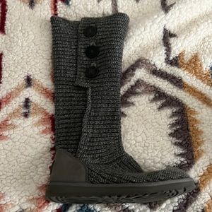 UGG size 9, grey boots